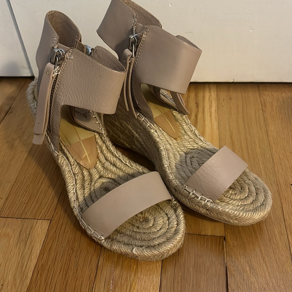 Dolce Vita espadrille size 6